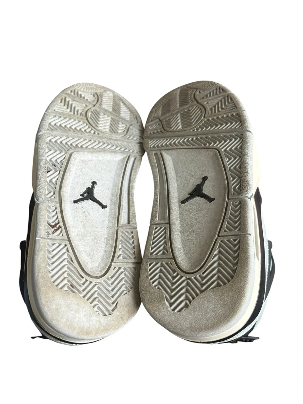 Jordan 4 Retro "Platinum Gold" GS size 6Y. - Picture 9 of 9